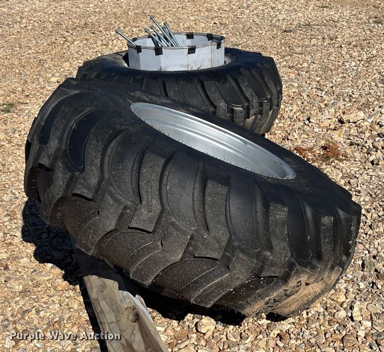 image for item EV3190 Branson 5835R MFWD tractor