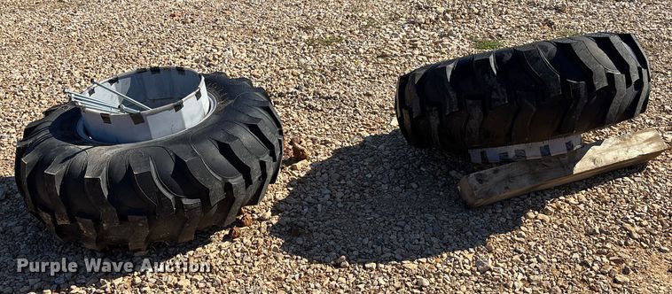 image for item EV3190 Branson 5835R MFWD tractor