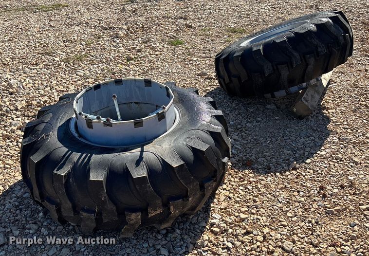 image for item EV3190 Branson 5835R MFWD tractor