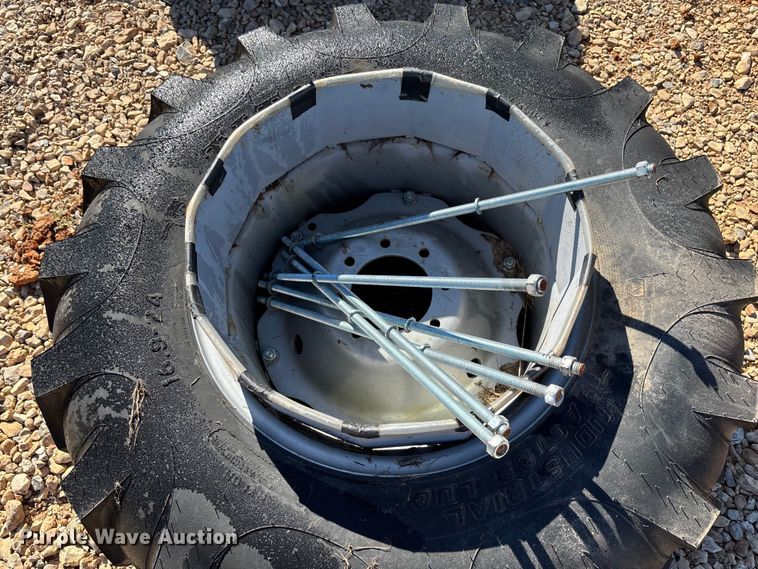 image for item EV3190 Branson 5835R MFWD tractor