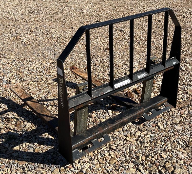 image for item EV3192 Tomahawk 42