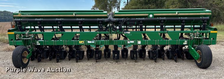 image for item EV3195 Great Plains 2525A grain drill
