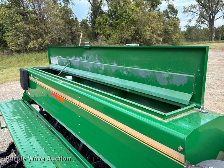 image for item EV3195 Great Plains 2525A grain drill
