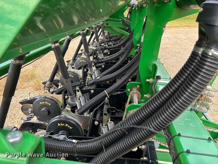 image for item EV3195 Great Plains 2525A grain drill