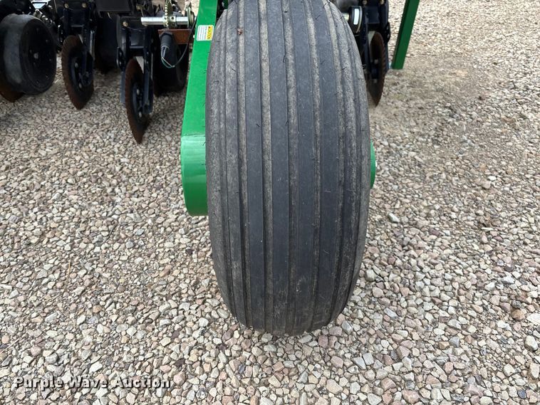 image for item EV3195 Great Plains 2525A grain drill