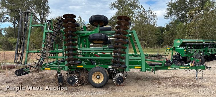 image for item EV3197 Great Plains 2400TM tandem disk