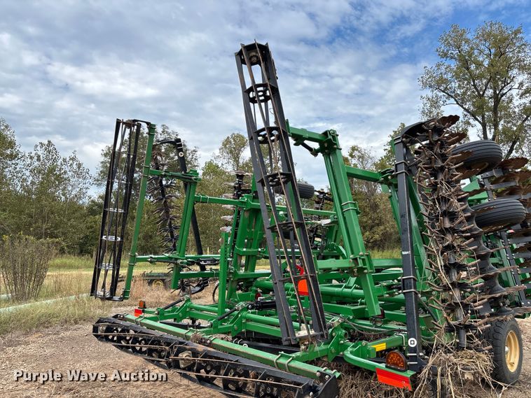 image for item EV3197 Great Plains 2400TM tandem disk