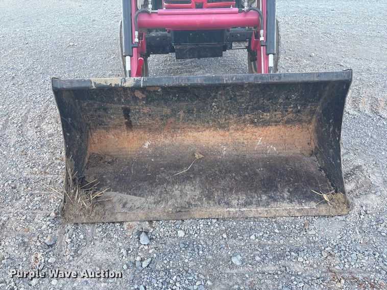 image for item FI0015 Mahindra 4025 tractor