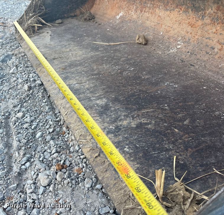 image for item FI0015 Mahindra 4025 tractor