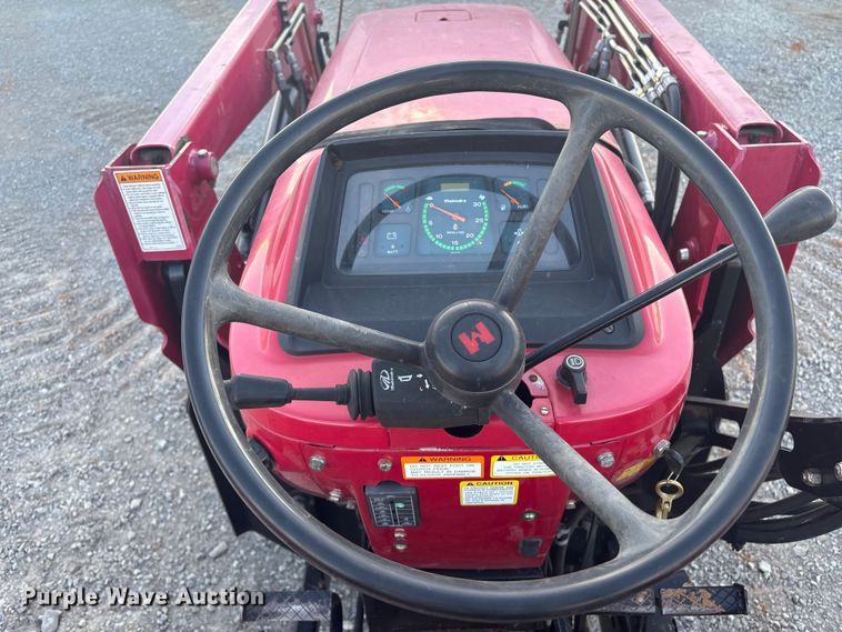 image for item FI0015 Mahindra 4025 tractor