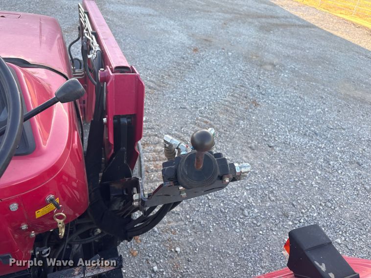 image for item FI0015 Mahindra 4025 tractor