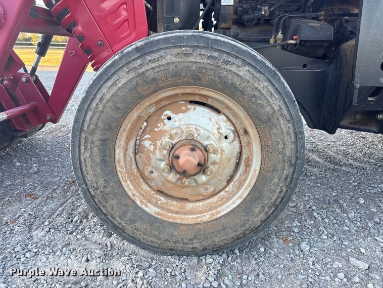 image for item FI0015 Mahindra 4025 tractor