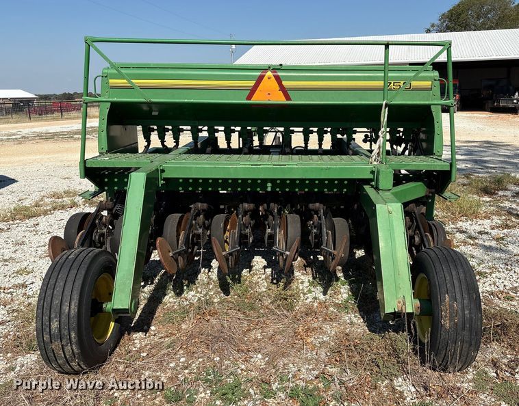 image for item GH9451 John Deere 750 grain drill