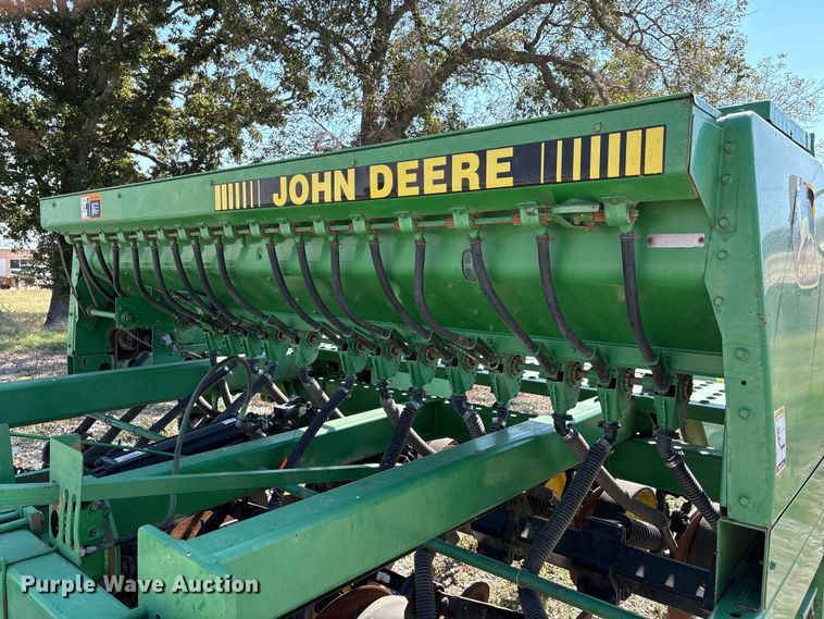 image for item GH9451 John Deere 750 grain drill