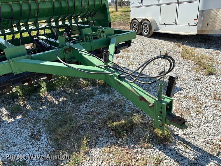 image for item GH9451 John Deere 750 grain drill