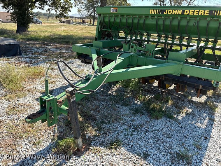 image for item GH9451 John Deere 750 grain drill