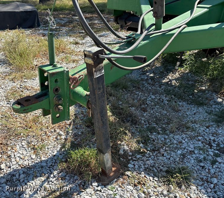 image for item GH9451 John Deere 750 grain drill