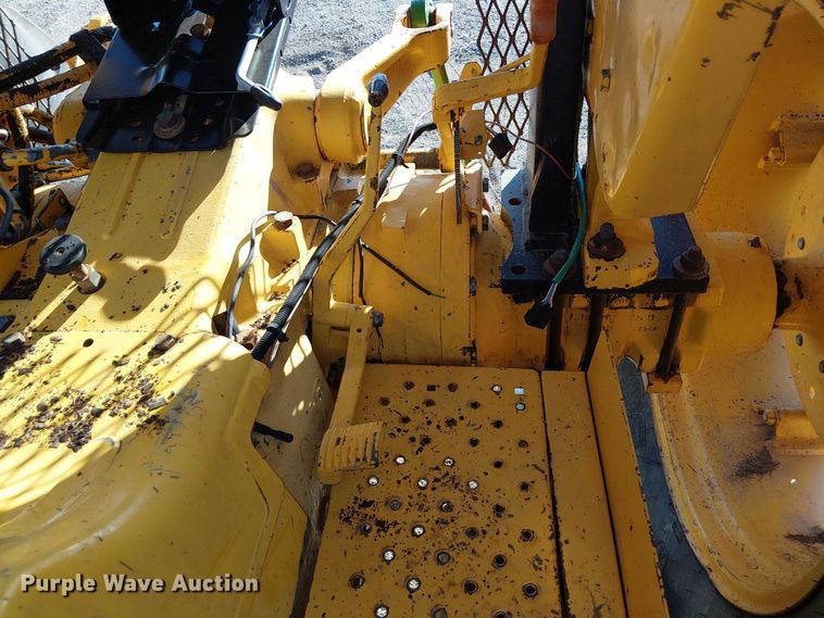 image for item NU9756 John Deere 2555 tractor