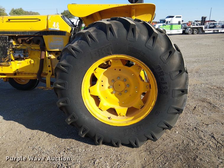 image for item NU9756 John Deere 2555 tractor