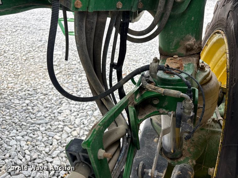 image for item YA1165 2018 John Deere R4038 sprayer