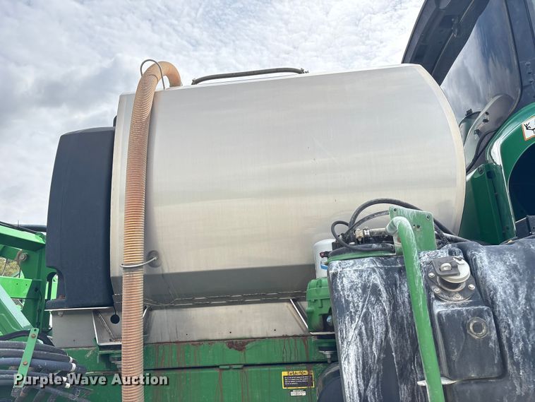 image for item YA1165 2018 John Deere R4038 sprayer