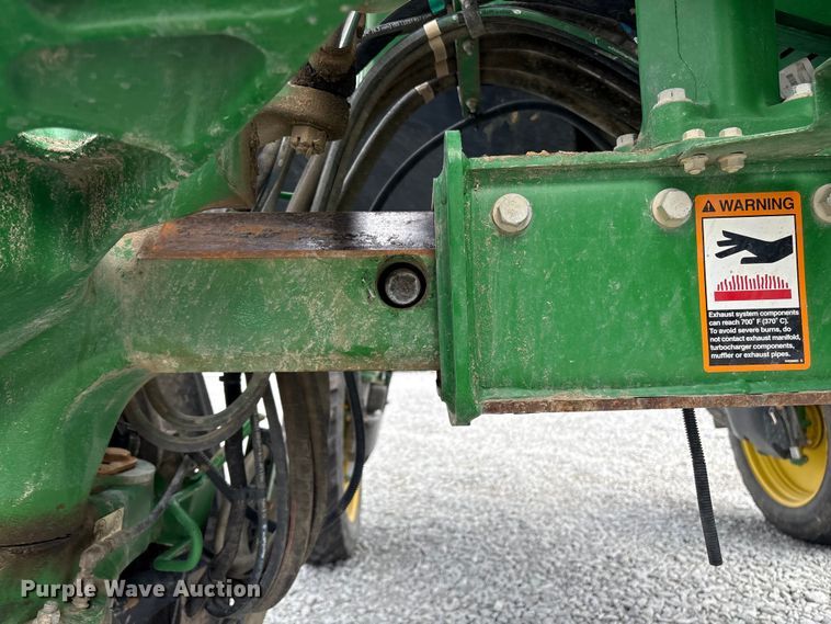 image for item YA1165 2018 John Deere R4038 sprayer