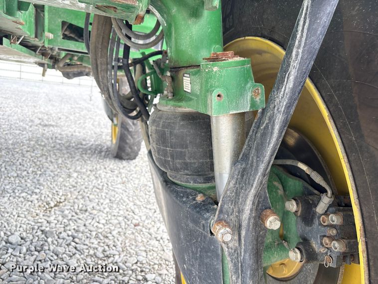 image for item YA1165 2018 John Deere R4038 sprayer
