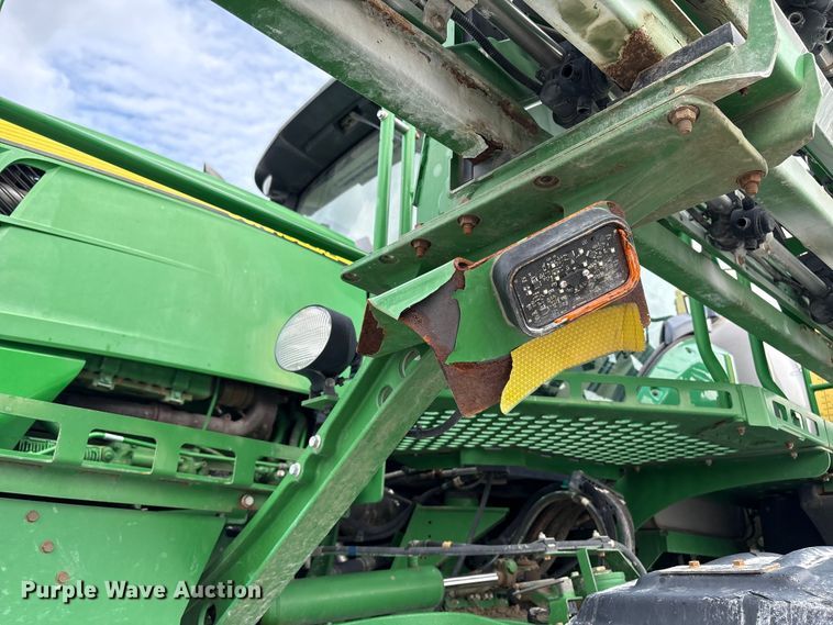 image for item YA1165 2018 John Deere R4038 sprayer