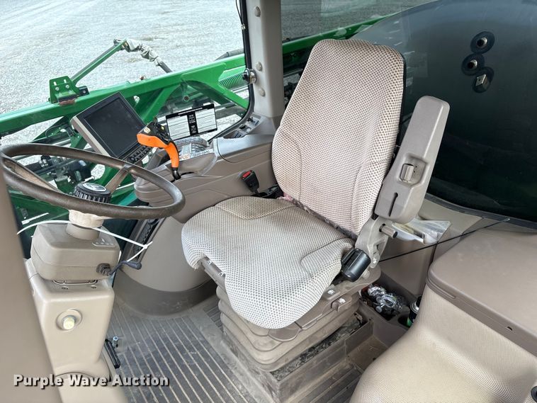 image for item YA1165 2018 John Deere R4038 sprayer