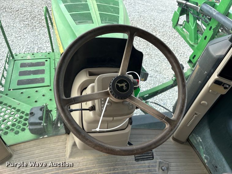 image for item YA1165 2018 John Deere R4038 sprayer