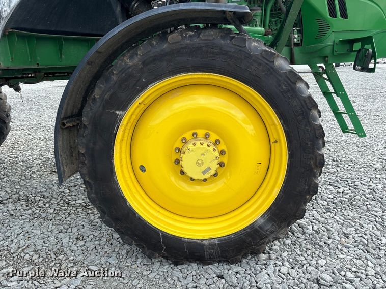 image for item YA1165 2018 John Deere R4038 sprayer