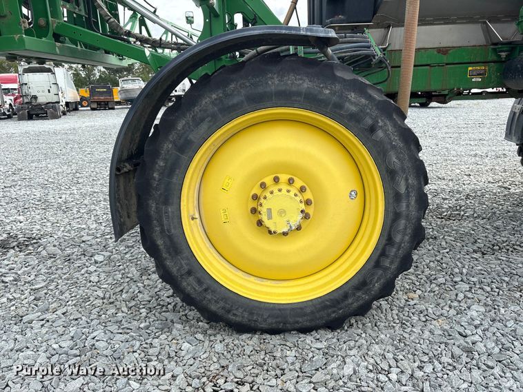 image for item YA1165 2018 John Deere R4038 sprayer