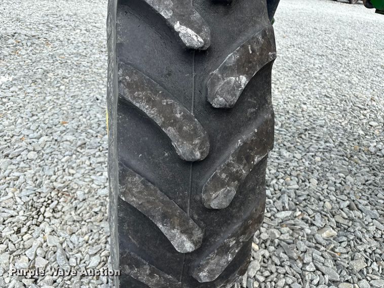 image for item YA1165 2018 John Deere R4038 sprayer