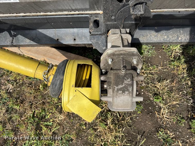 image for item YA1231 2023 Drago GT 8-30 corn head