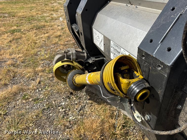 image for item YA1231 2023 Drago GT 8-30 corn head