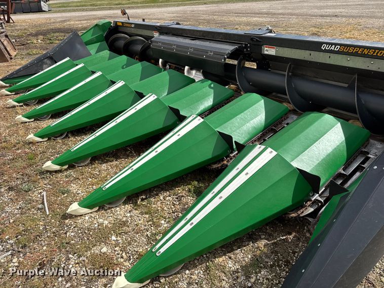 image for item YA1231 2023 Drago GT 8-30 corn head