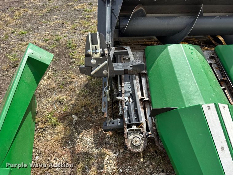 image for item YA1231 2023 Drago GT 8-30 corn head