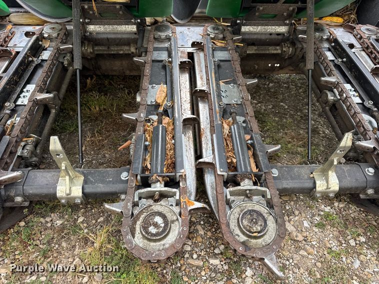 image for item YA1231 2023 Drago GT 8-30 corn head