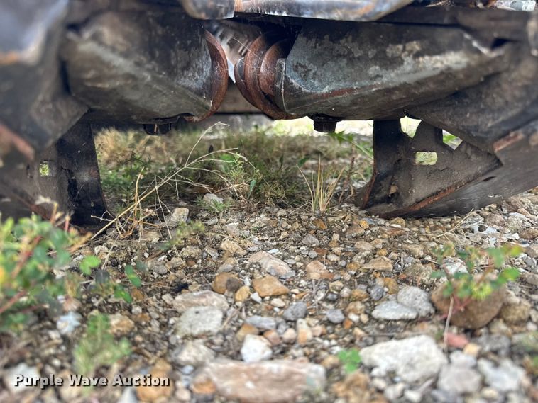 image for item YA1231 2023 Drago GT 8-30 corn head