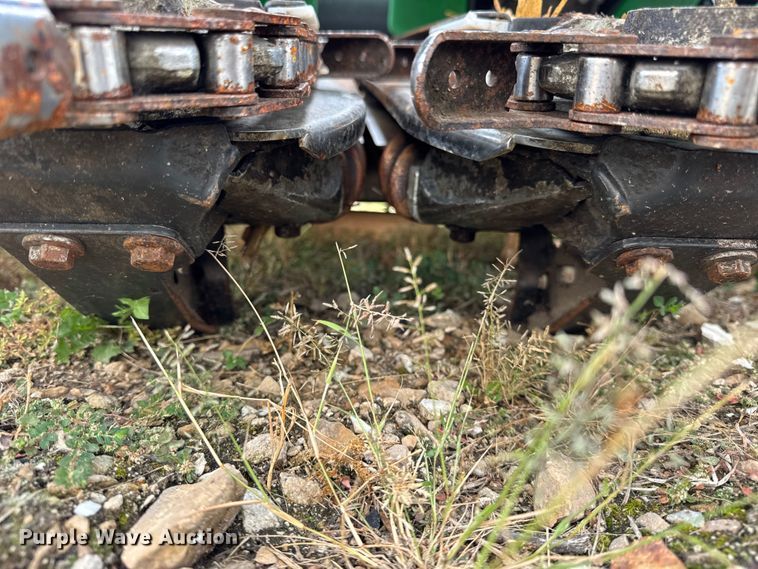 image for item YA1231 2023 Drago GT 8-30 corn head