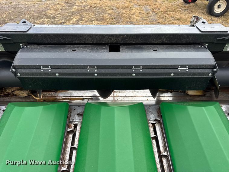 image for item YA1231 2023 Drago GT 8-30 corn head