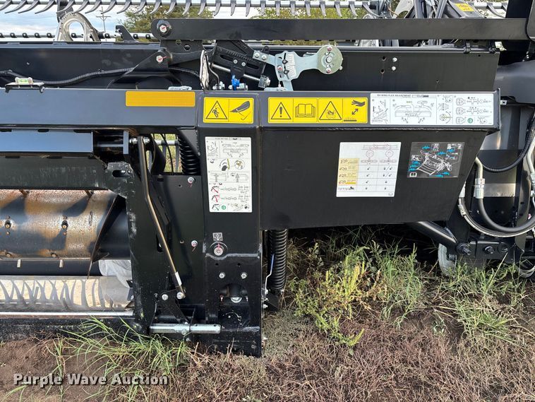 image for item YA1251 2025 Macdon FD250 flex draper head