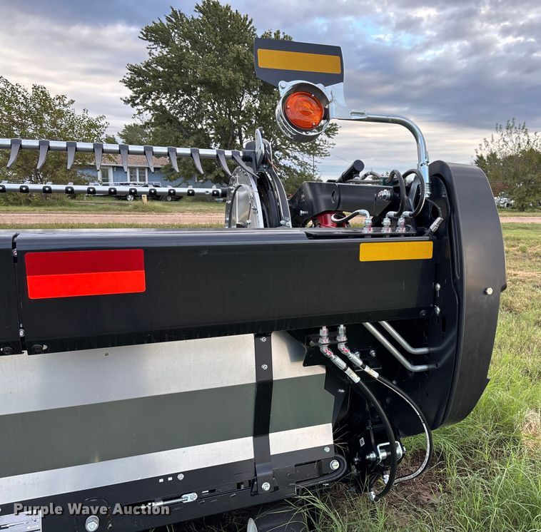 image for item YA1251 2025 Macdon FD250 flex draper head