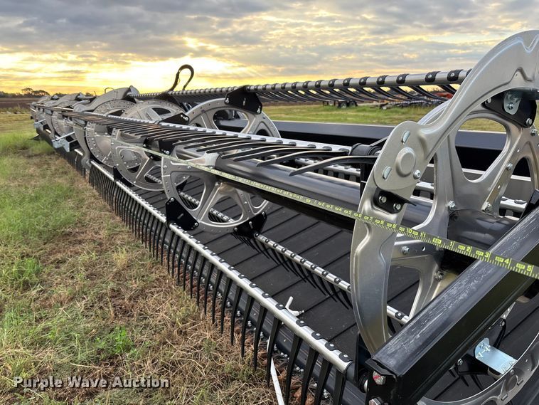 image for item YA1251 2025 Macdon FD250 flex draper head