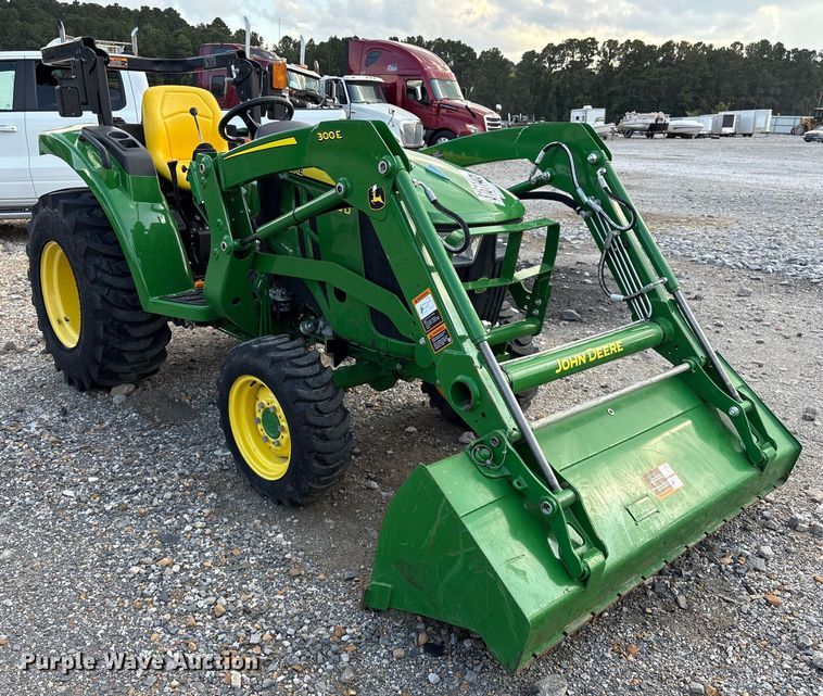 image for item YA1252 2021 John Deere 3035D  MFWD tractor