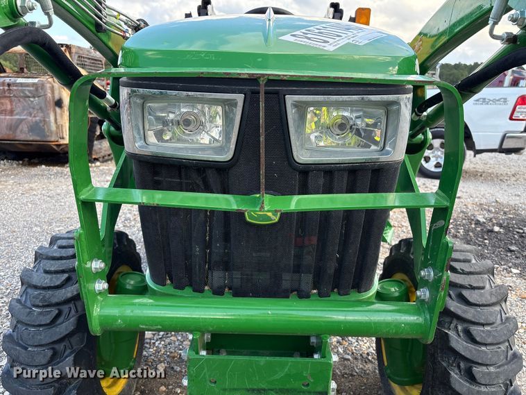 image for item YA1252 2021 John Deere 3035D  MFWD tractor