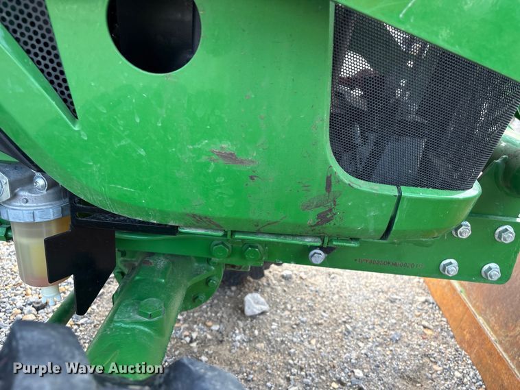 image for item YA1252 2021 John Deere 3035D  MFWD tractor