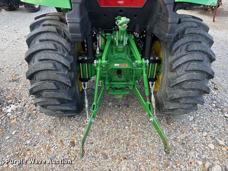 image for item YA1252 2021 John Deere 3035D  MFWD tractor