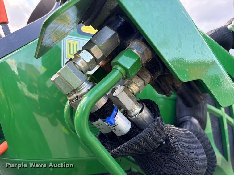 image for item YA1252 2021 John Deere 3035D  MFWD tractor