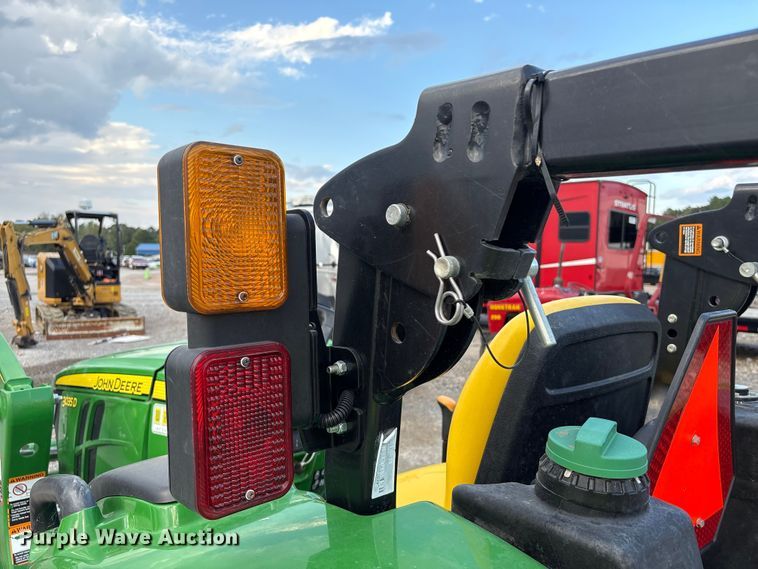 image for item YA1252 2021 John Deere 3035D  MFWD tractor